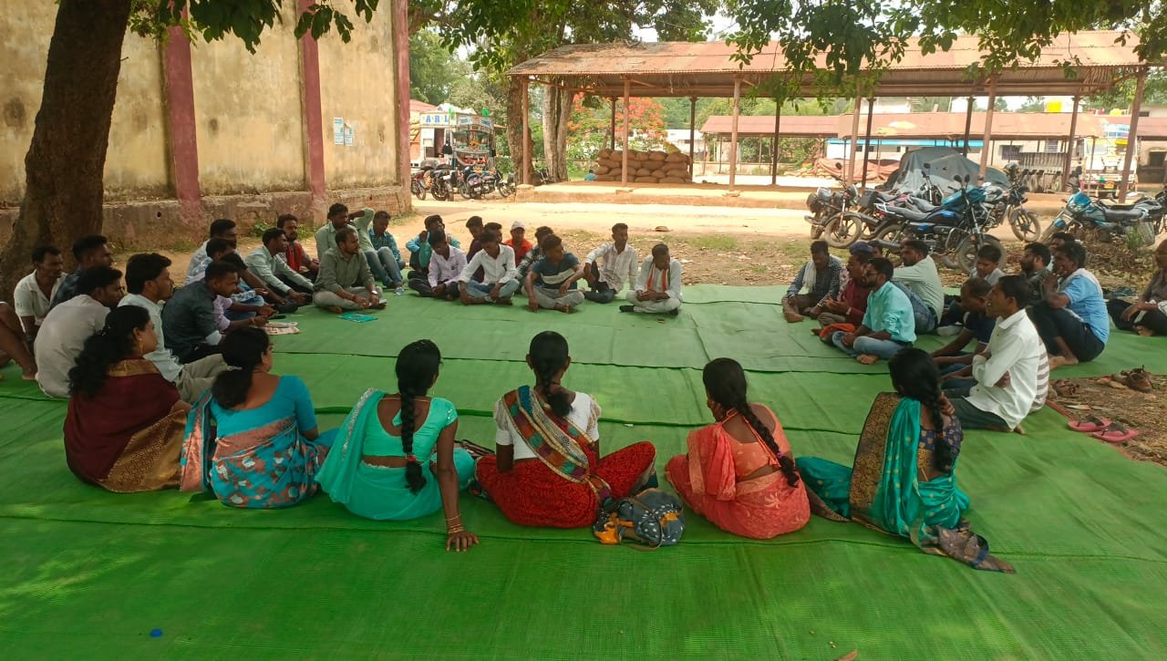 अंदकुरी गांडा समाज की फरसगांव में बैठक संपन्न, जल्द होगा युवा परिचय सम्मेलन एवं छात्र-छात्रा सम्मान समारोह