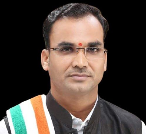 संस्कारधानी में रेत के अवैध कारोबार में गोलीबारी भाजपा के सुशासन की हकीकतःचुम्मन साहू