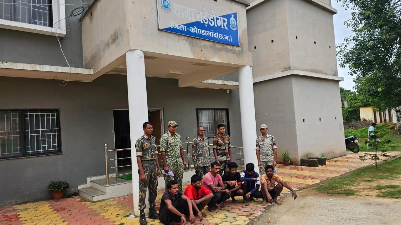 गौमांस खाने के लिए गाय की हत्या, बड़ेडोंगर थाना पुलिस ने पशु क्रूरता अधिनियम के तहत की कार्रवाई, 6 गिरफ्तार