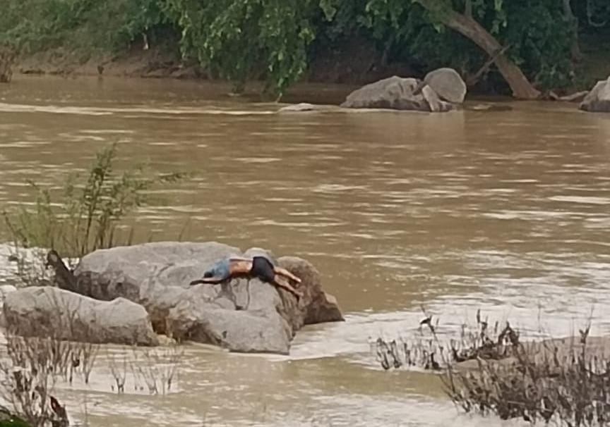 आखिरकार बाढ़ में बहे ग्रामीण की तलाश हुई पूरी, 9 दिन बाद नारंगी नदी वनउसरी में मिला शव