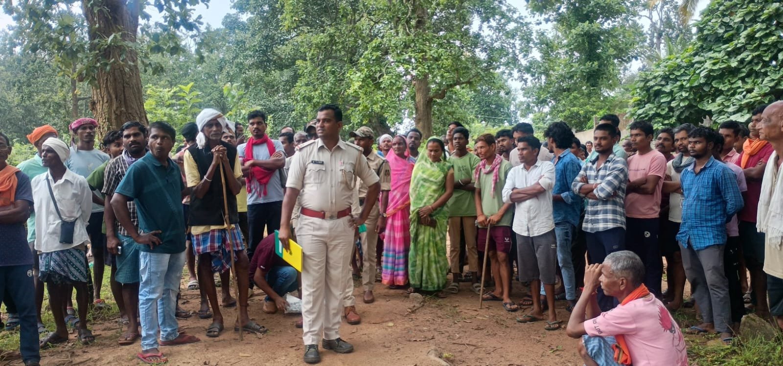 वन अतिक्रमण रोकने के लिए बम्हनी क्षेत्र में कोंडागांव वन विभाग की सतर्कता – ग्रामीणों को किया गया जागरूक