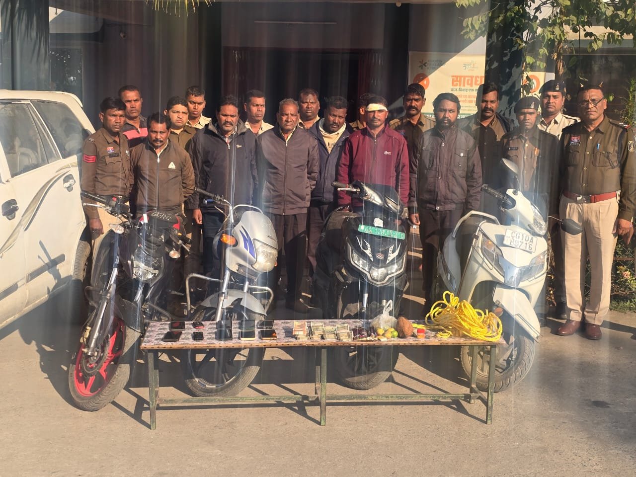 तंत्र-मंत्र के नाम पर तिहरा हत्याकांड, 5 लाख को ढाई करोड़ बनाने का झांसा देकर तीन लोगों की हत्या, 6 आरोपी गिरफ्तार