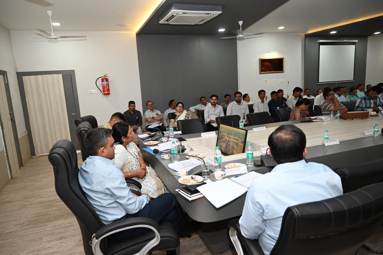 नरवाई प्रबंधन, उन्नत यंत्रों का उपयोग एवं धरती माता को सुरक्षित रखें