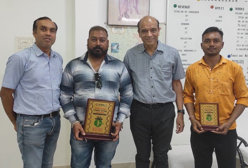 बॉडी बिल्डिंग एवं वेट लिफ्टिंग प्रतियोगिता में उमेश एवं प्रिन्शु ने राजनांदगांव क्षेत्र का किया नाम रोशन