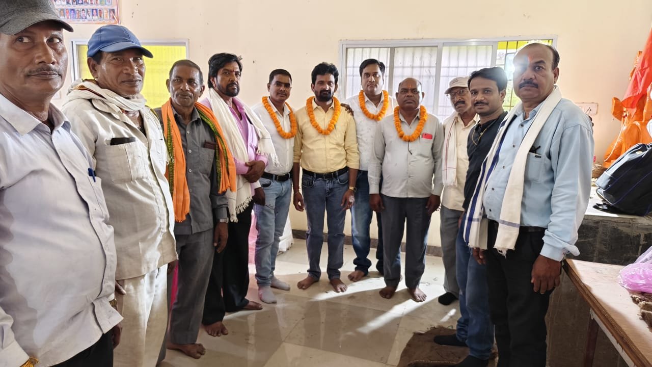 सर्व सेन (नाई) समाज कर्मचारी अधिकारी प्रकोष्ट के जिला अध्यक्ष बने कामदेव सेन, जिला सचिव रेखालाल श्रीवास, जिला कोषाध्यक्ष अनिल श्रीवास बनाये गये