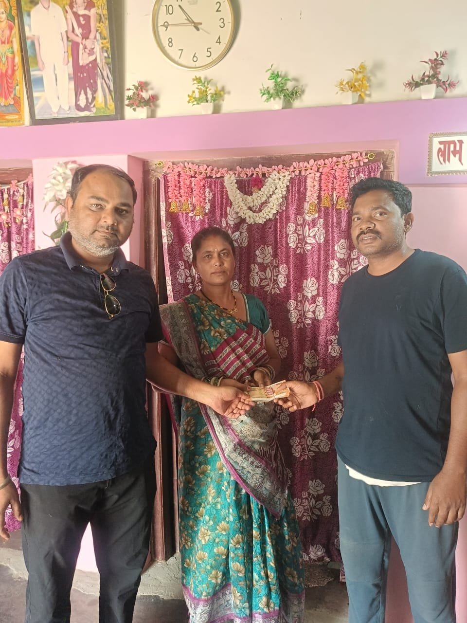 देवलापाठ सरपंच ने किया एक और योजना की पहल, मृतक परिवार को दिया सहायता राशि