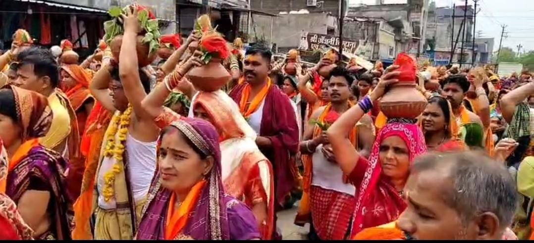 इंडोरामा में निकली भव्य कलश यात्रा, श्री जगन्नाथ मंदिर प्राण प्रतिष्ठा कार्यक्रम का शुभारंभ