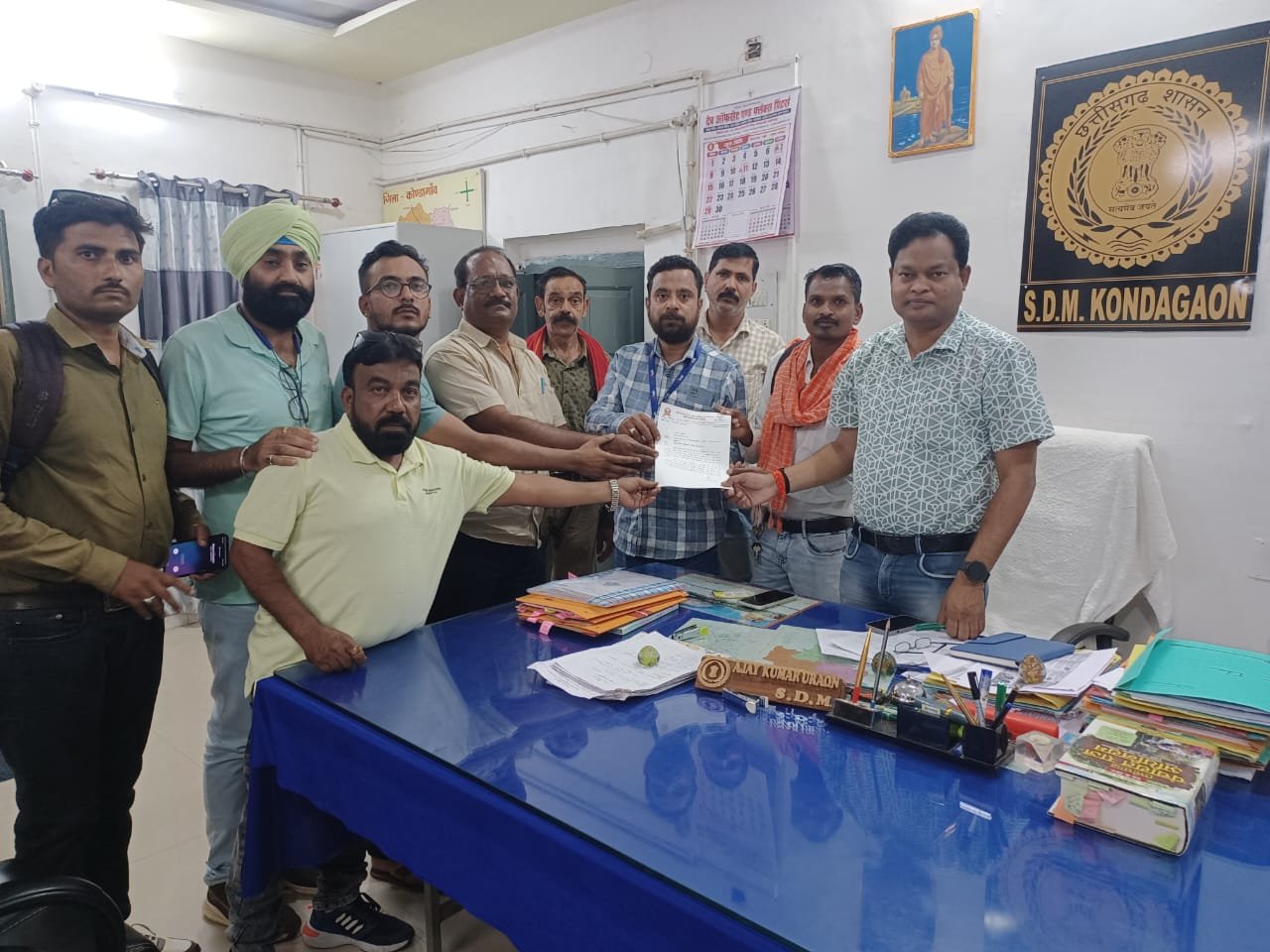 कोण्डागांव में पत्रकारों से बदसलूकी और रेत तस्करी पर सौंपा गया ज्ञापन, प्रेस क्लब ने की सख्त कार्रवाई की मांग