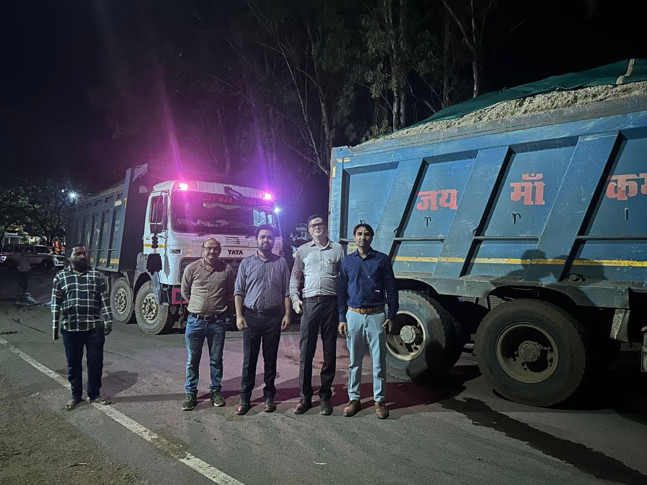 कलेक्टर के निर्देशानुसार जिले में अवैध रेत परिवहन एवं उत्खनन पर राजस्व एवं खनिज विभाग द्वारा की जा रही संयुक्त कार्रवाई