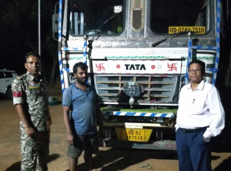 मंडी समिति कोण्डागांव द्वारा मक्का के अवैध परिवहन पर सख्त कार्यवाही, ₹1 लाख से अधिक की वसूली, 1000 बोरा मक्का जब्त