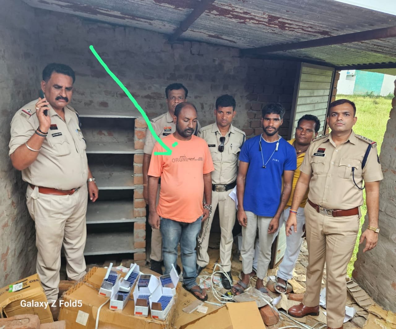 नशीली दवाओं का तस्कर चढ़ा चांपा पुलिस के हत्थे,भारी मात्रा में नशीली दवा बरामद