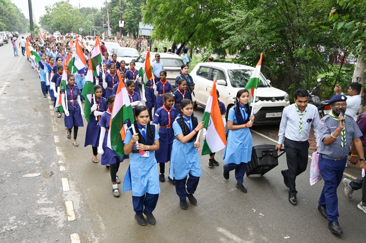 आपातकाल के 50 वीं वर्षगांठ पर निकाली गई तिरंगा यात्रा