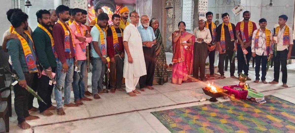 श्री सप्तदेव मंदिर में अमावस्या कार्यक्रम में हुआ शिल्पकारों का अनूठा सम्मान