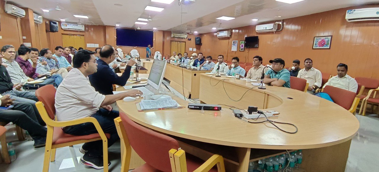 फोटोयुक्त निर्वाचक नामावली के विशेष संक्षिप्त पुनरीक्षण 2026...