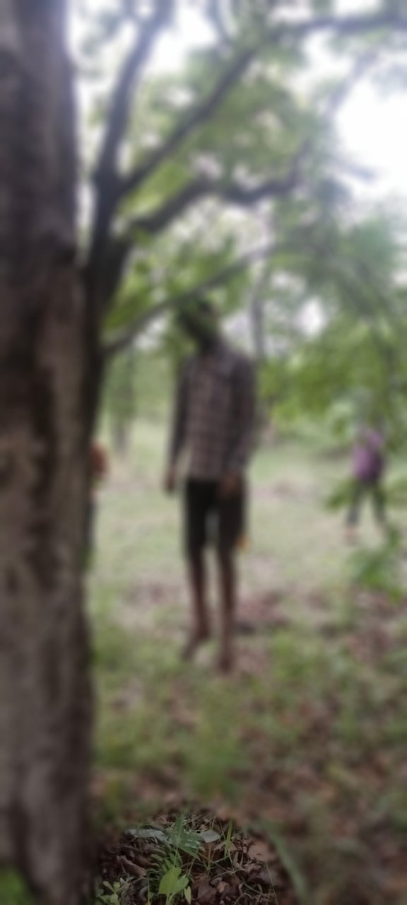 तुमान गांव में युवक ने फांसी लगाकर की आत्महत्या, गांव में पसरा मातम