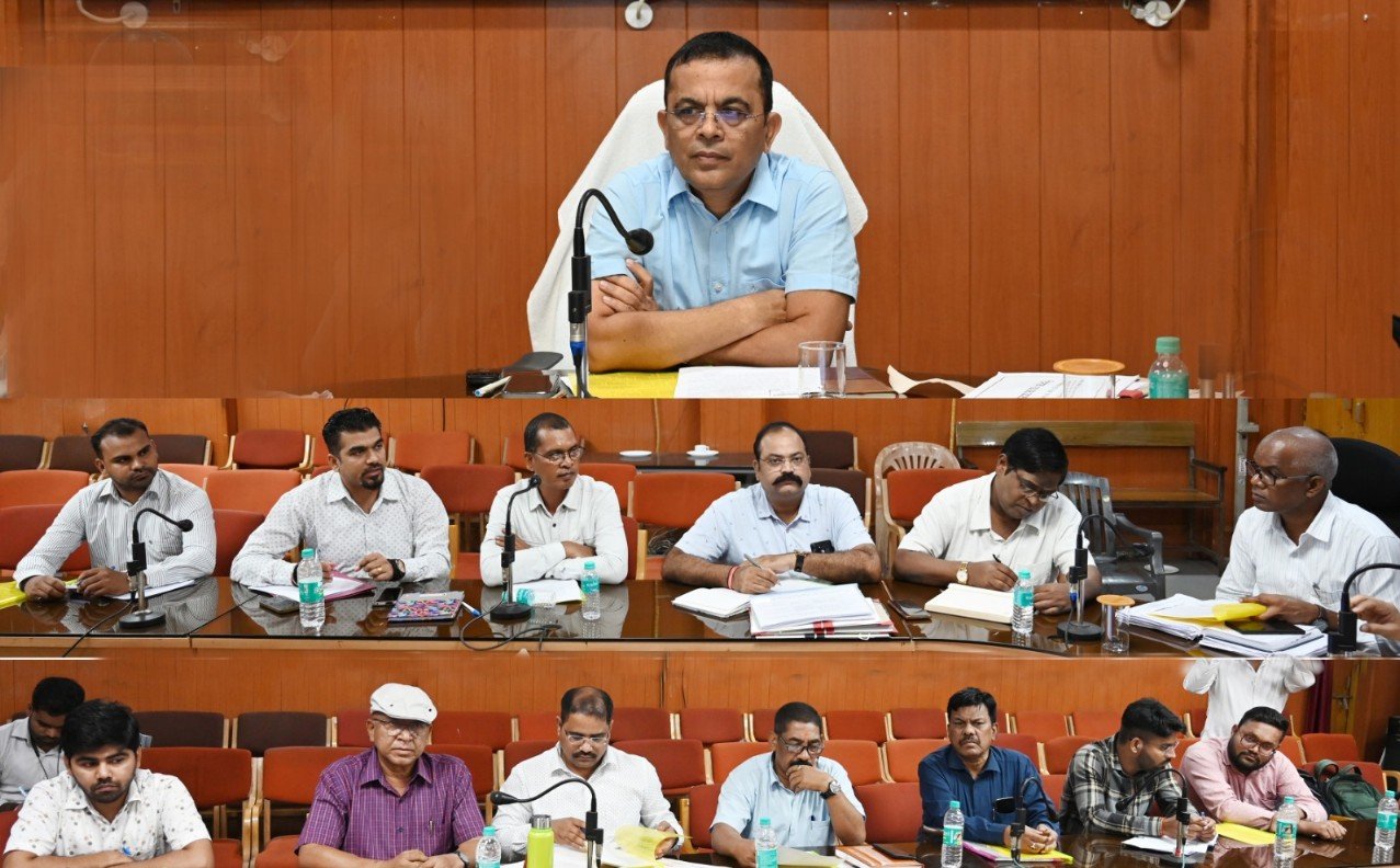 कलेक्टर ने ली जीवन दीप समिति कार्यकारिणी की बैठक