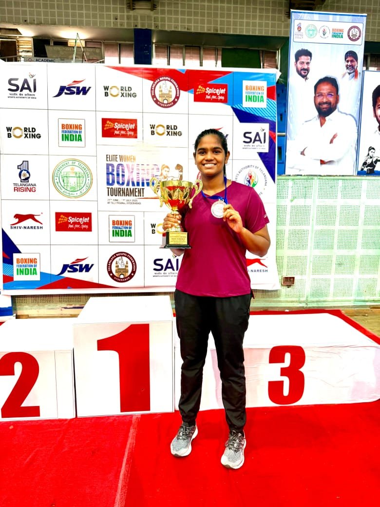 दक्षिण पूर्व मध्य रेलवे की दो शेरनियों का पंच, शशि चोपड़ा व लाशु यादव ने नेशनल बॉक्सिंग में जीता रजत पदक