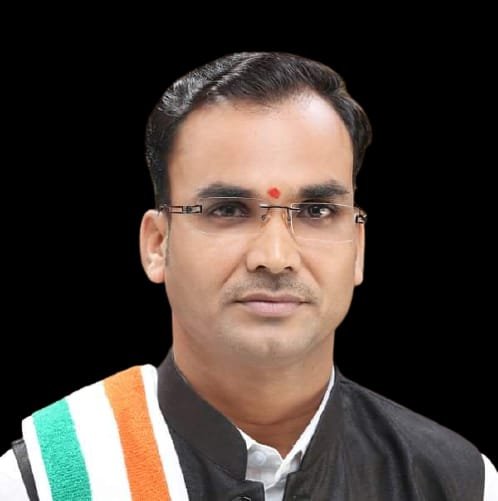 भाजपा के ट्रांसफर कारोबार में जिले के एक भाजपा नेता ने जमकर की उगाही - चुम्मन साहू