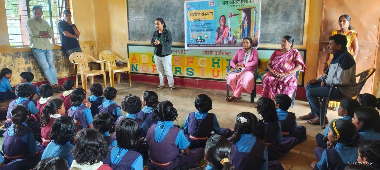 जलजनित रोगों पर नियंत्रण हेतु गोलावंड में चलाया जा रहा जनजागरूकता अभियान सफल