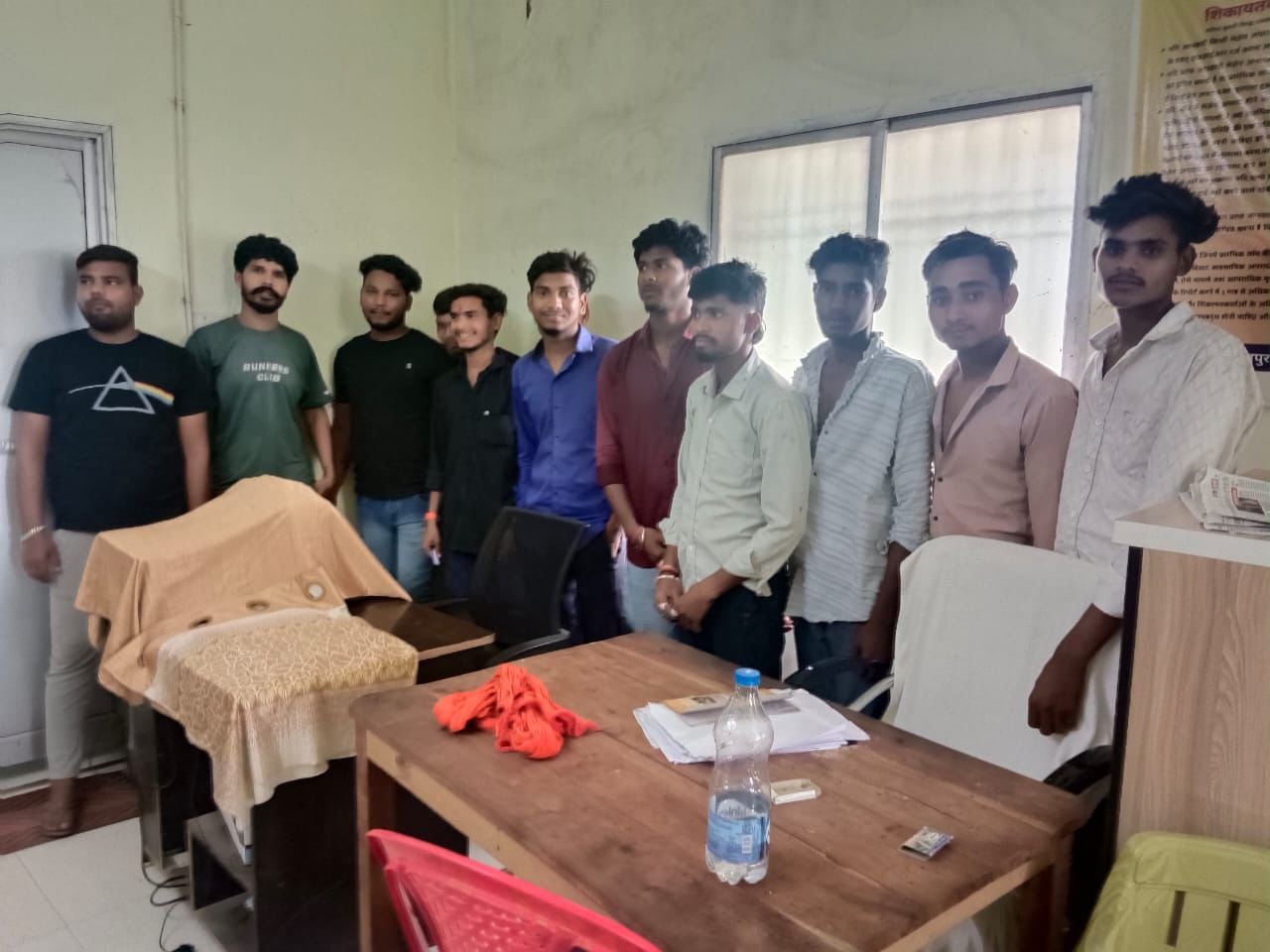 तखतपुर में चक्का जाम करने वाले 12 आरोपी गिरफ़्तार, पुलिस की त्वरित कार्रवाई 