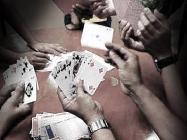 कोरबा में जुए के बड़े फड़ पर पुलिस का छापा, 15 जुआरियों को पकड़ा, 1 लाख रुपये से अधिक की जप्ती