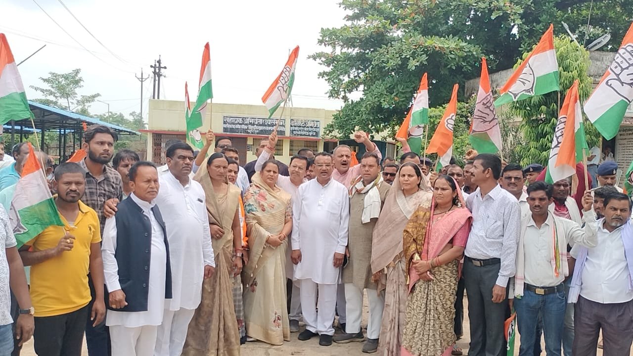 कांग्रेस का बिजली न्याय आंदोलन कार्यक्रम छुरिया ब्लाक में आयोजित हुआ