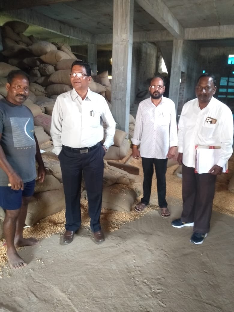 कोंडागांव में मक्का और उड़द के अवैध भंडारण व परिवहन पर मंडी समिति की बड़ी कार्यवाही 92 हजार से अधिक की वसूली, 2025-26 में अब तक 9 प्रकरणों में हुई 3.47