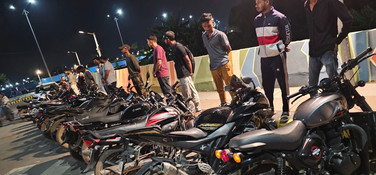 5 बाइक जप्त एवं 17 वाहनों पर चालानी कार्रवाई बिना नंबर प्लेट से चलने वाले वाहनों के विरुद्ध बिलासपुर पुलिस की सघन कार्यवाही