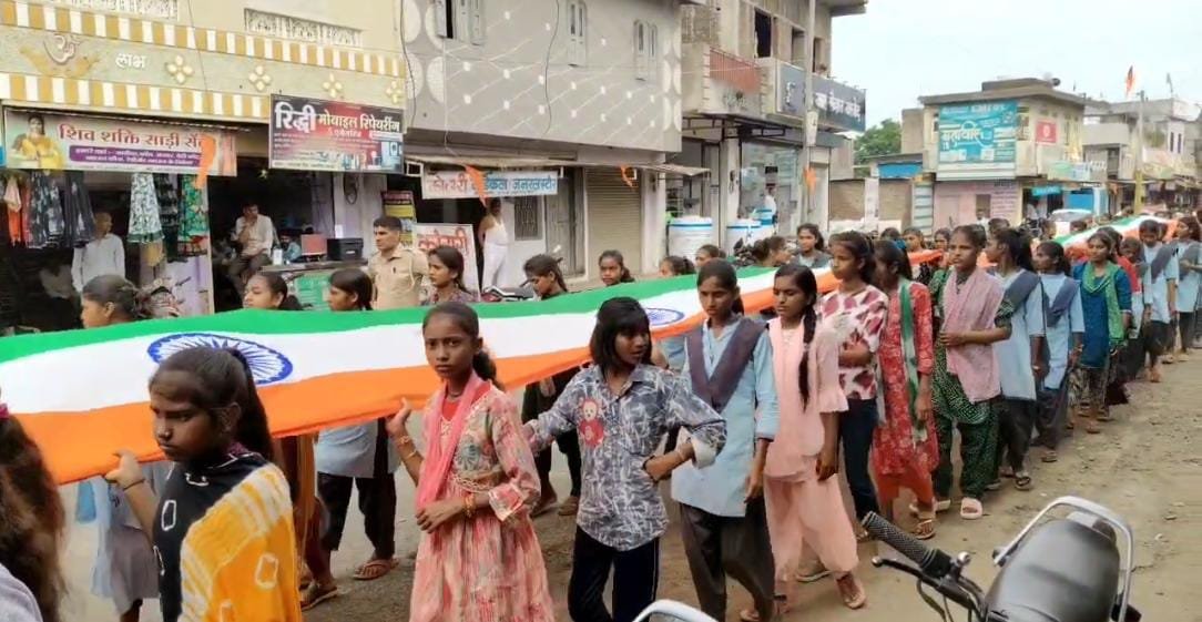 अभाविप प्रतापगढ़ जिले की नगर इकाई अरनोद द्वारा स्वतंत्रता दिवस के उपलक्ष में निकाली भव्य तिरंगा यात्रा