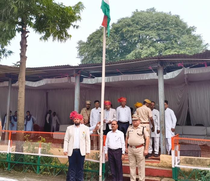 79 वा स्वतंत्रता दिवस हर्षोंल्लास से मनाया गया  उपखण्ड पर 53 प्रतिभाओ को किया समानित 