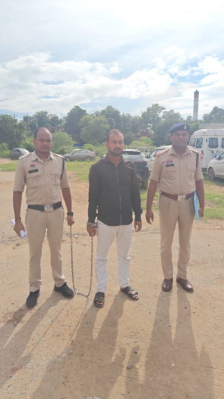 बालकोनगर पुलिस का बड़ा खुलासा, प्रेमी ने की महिला की गला दबाकर हत्या, सांप काटने की बताई थी झूठी कहानी