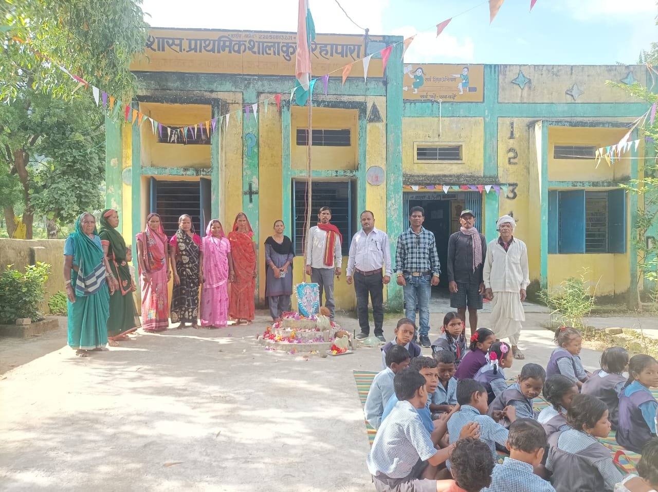 ग्राम भैंस मुड़ा के कुर्रिहा पारा में धूमधाम से मनाया गया स्वतंत्रता दिवस