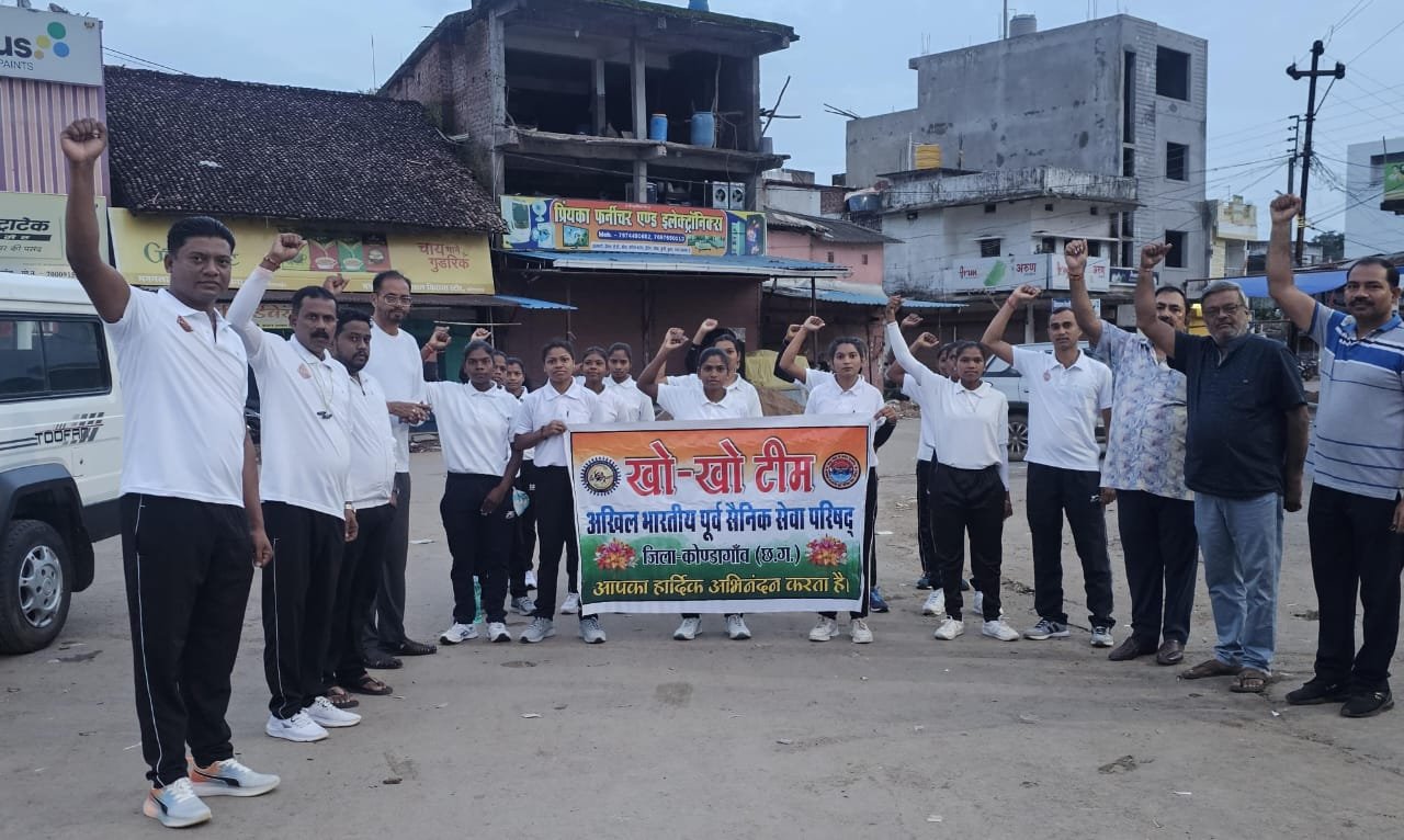 छत्तीसगढ़ खो-खो लीग सीजन-1 के लिए कोण्डागांव से टीम रवाना, जय स्तंभ चौक से दिखी हरी झंडी