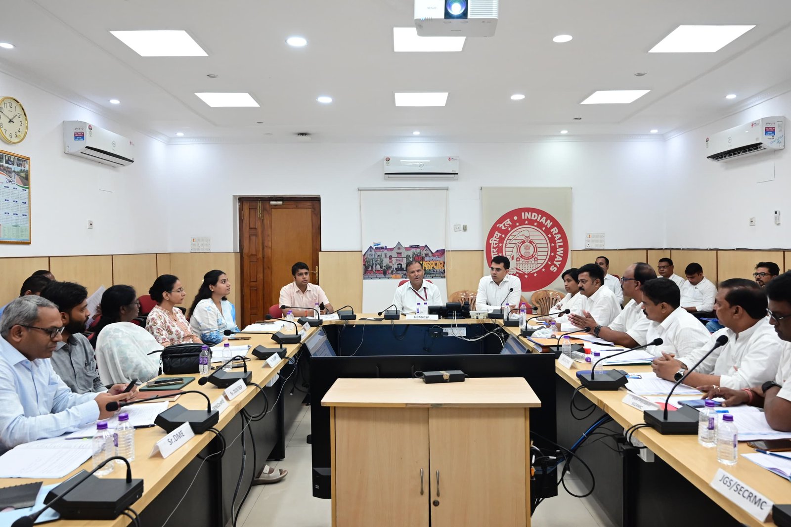 रेलकर्मियों के हित में हुई पीएनएम बैठक, डीआरएम खोईवाल की अध्यक्षता में रखे गए 96 मुद्दे