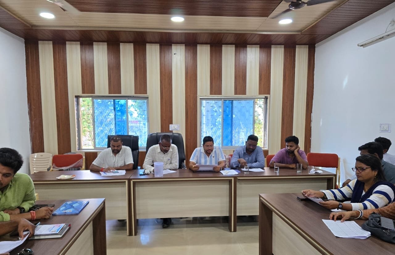 Kondagao नगर पालिका ने ठेकेदारों को दी अंतिम चेतावनी, एक माह में कार्य पूर्ण नहीं होने पर होगी ब्लैकलिस्ट कार्रवाई