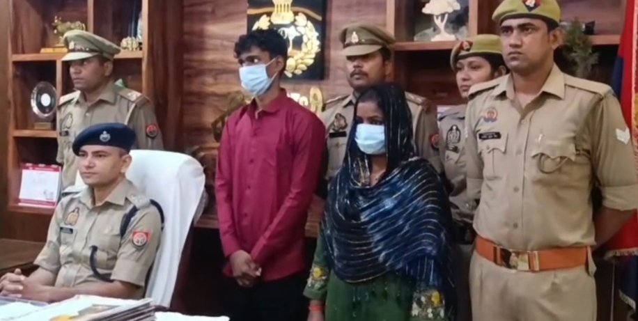  ब्रेकिंग न्यूज उत्तर महराजगंज जिले में पत्नी ने प्रेमी संग मिलकर पति की गला घोंटकर हत्या कर दी