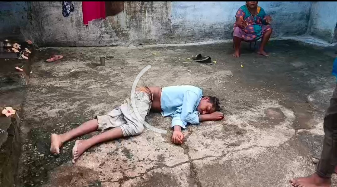 बांकीमोंगरा क्षेत्र के कुधरीपारा में बिक रहे हैं अवैध महुआ शराब, आबकारी व पुलिस की कार्रवाई नही।