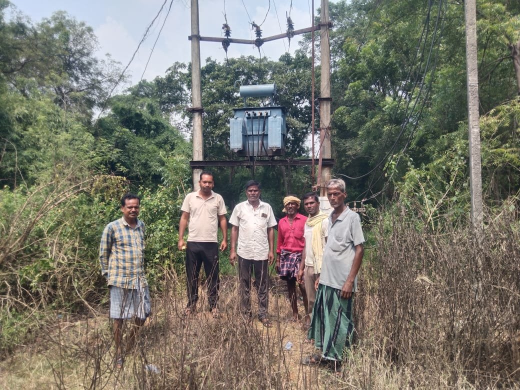 विधायक उमेश पटेल की त्वरित पहल से बासनपाली में लगा नया ट्रांसफार्मर