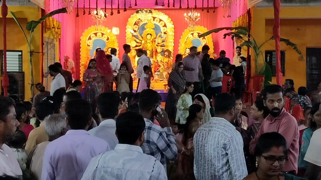महाअष्टमी पर श्रद्धा का सैलाब, कोंडागांव में मंदिरों और पंडालों में उमड़े श्रद्धालु