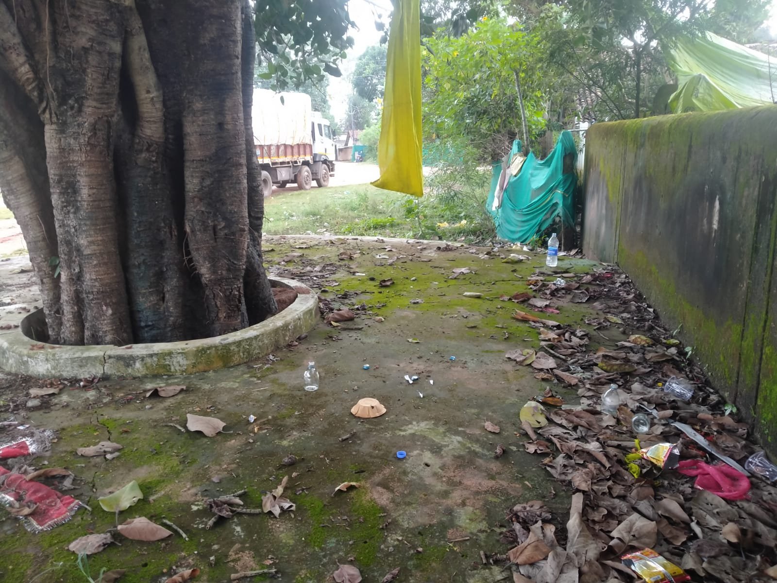 कोंडागांव का NCC मैदान बना शराबखोरी का अड्डा, पूजा स्थल भी नहीं छोड़ा