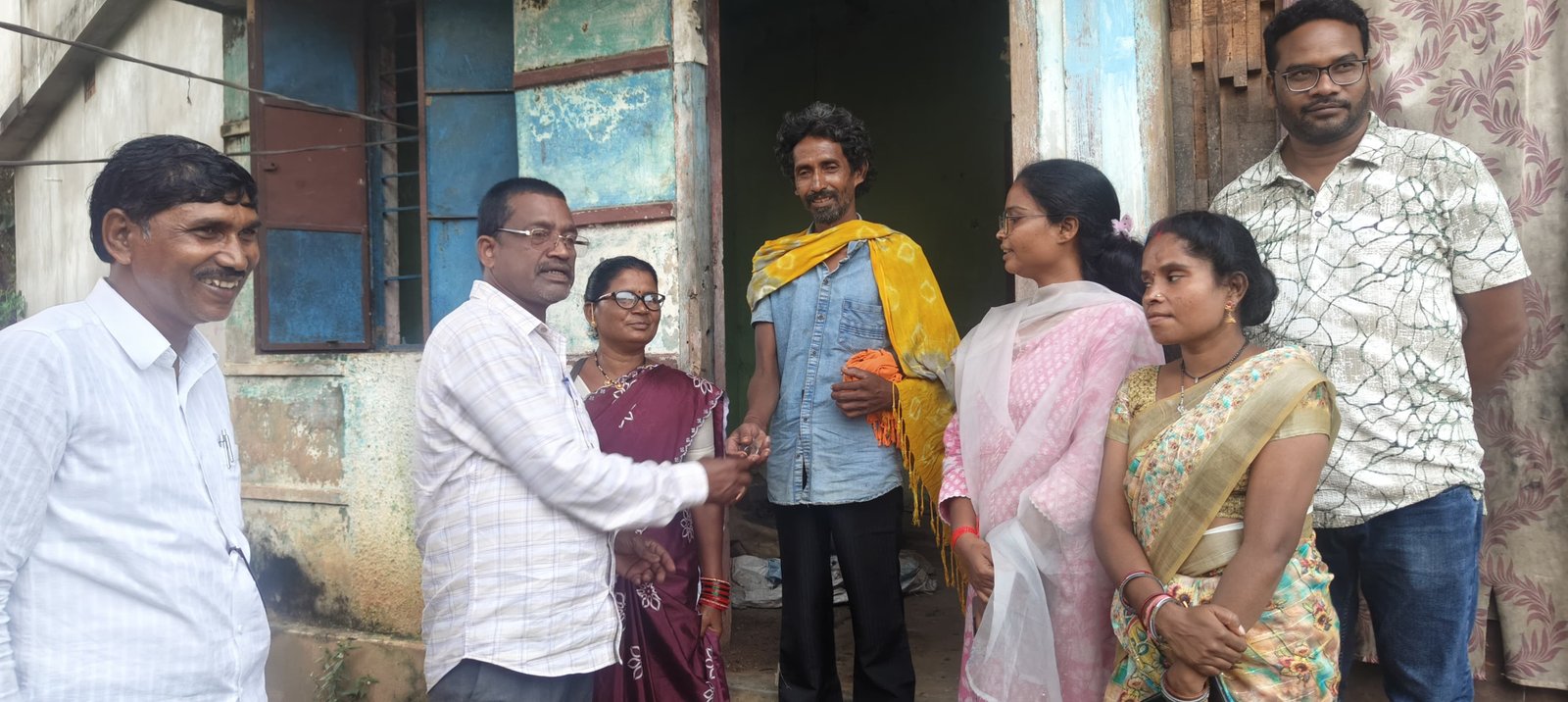 कोण्डागांव में सुशासन त्यौहार बना उम्मीद की किरण! लक्ष्मी बाई विश्वकर्मा को मिला राशन, पेंशन और अटल आवास का लाभ