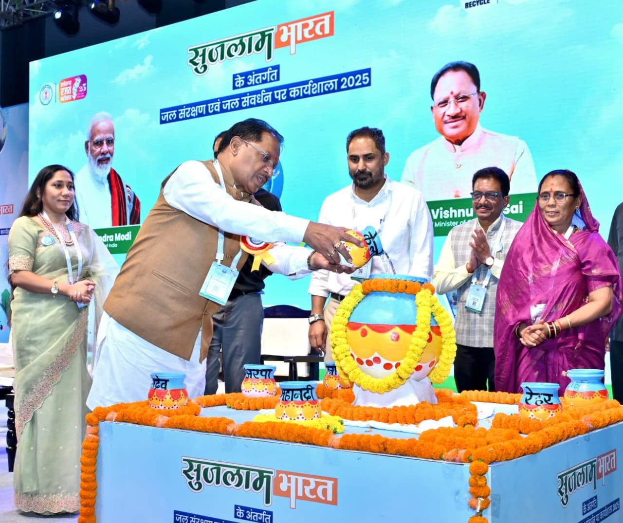 प्रधानमंत्री उज्ज्वला योजना से उज्ज्वल होगा प्रदेश की बहनों का भविष्य।