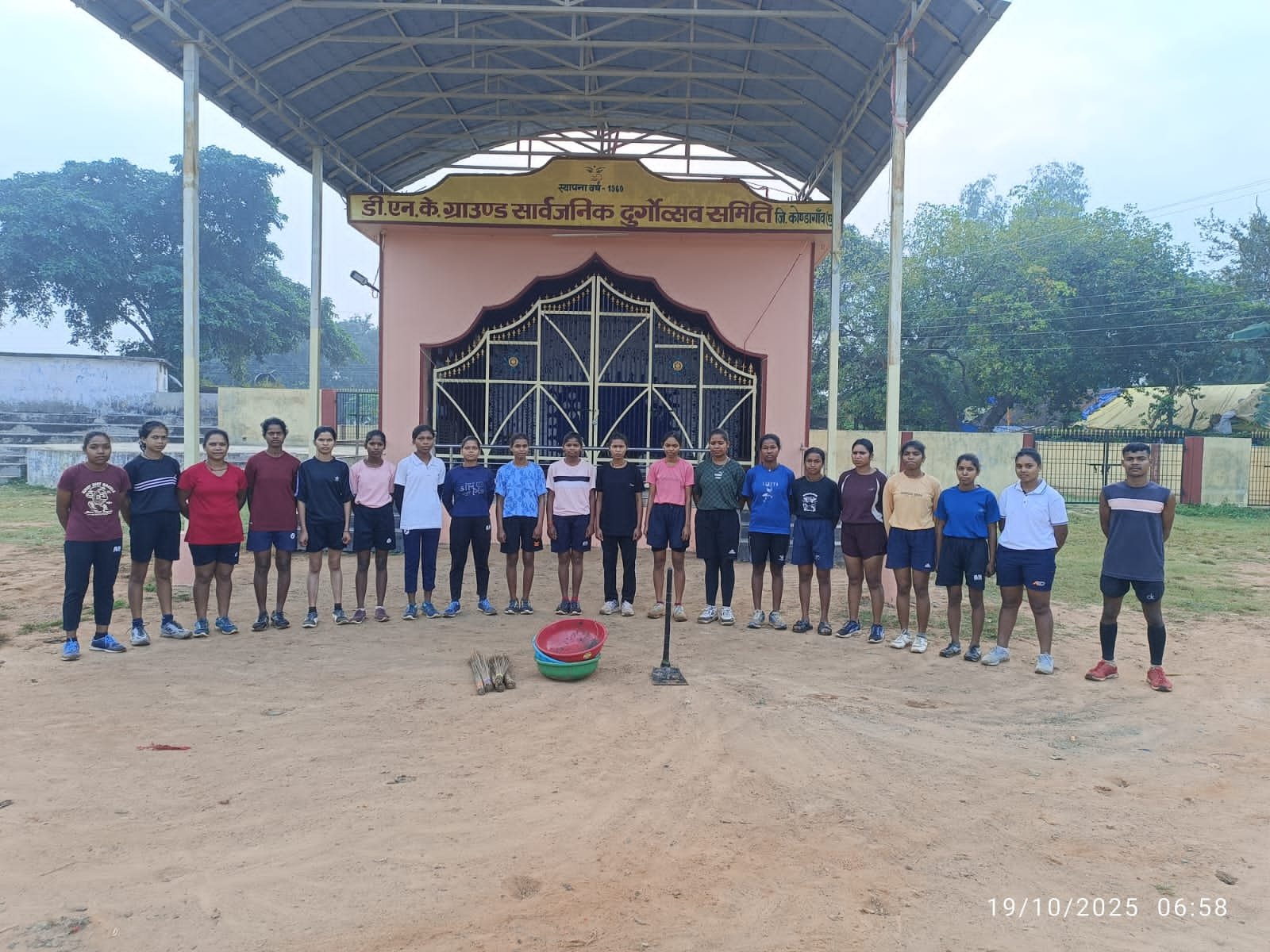 दीपावली के अवसर पर पूर्व सैनिकों ने चलाया स्वच्छता अभियान, युवाओं को दिया स्वच्छता का संदेश