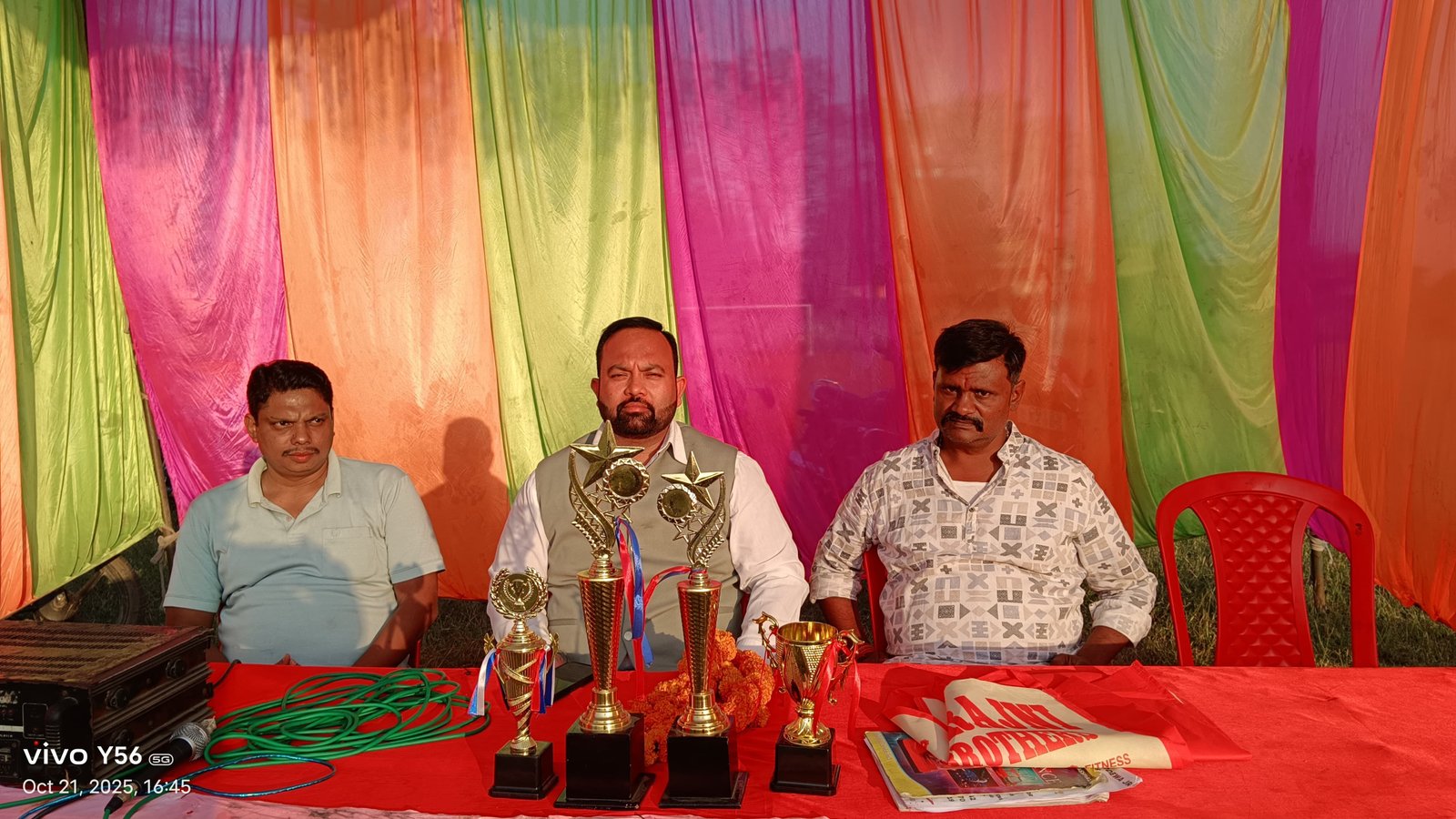 बांकीमोंगरा के घुड़देवा में फुटबॉल प्रतियोगिता का समापन करने मुख्य अतिथि के रुप में पहुंचे विकास झा, खिलाड़ियों को दिया जीत का मंत्र