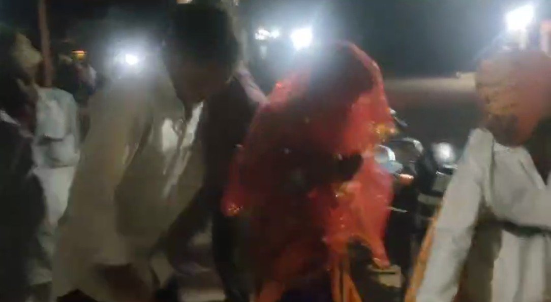 आदिवासी परंपराओं की अनूठी झलक : दीपावली पर आज भी जीवंत है वॉरी नृत्य की परंपरा