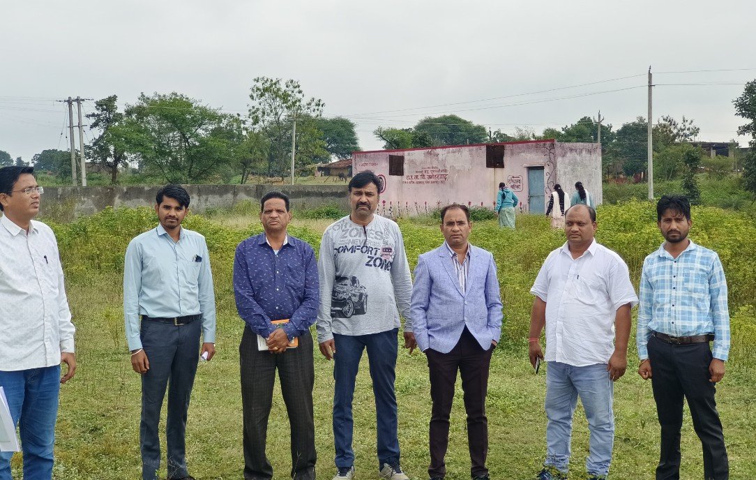 अंतर ब्लॉक ओडीएफ सत्यापन टीम ने किया प्रतापगढ़ पंचायत का निरीक्षण