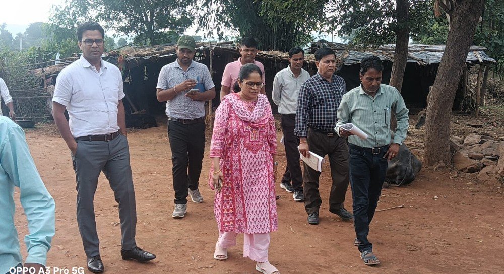 विशेष गहन पुनरीक्षण कार्यक्रम 2026 के तहत आज से घर-घर पहुंचे बीएलओ, मतदाता सूची के शुद्धिकरण की प्रक्रिया हुई प्रारंभ