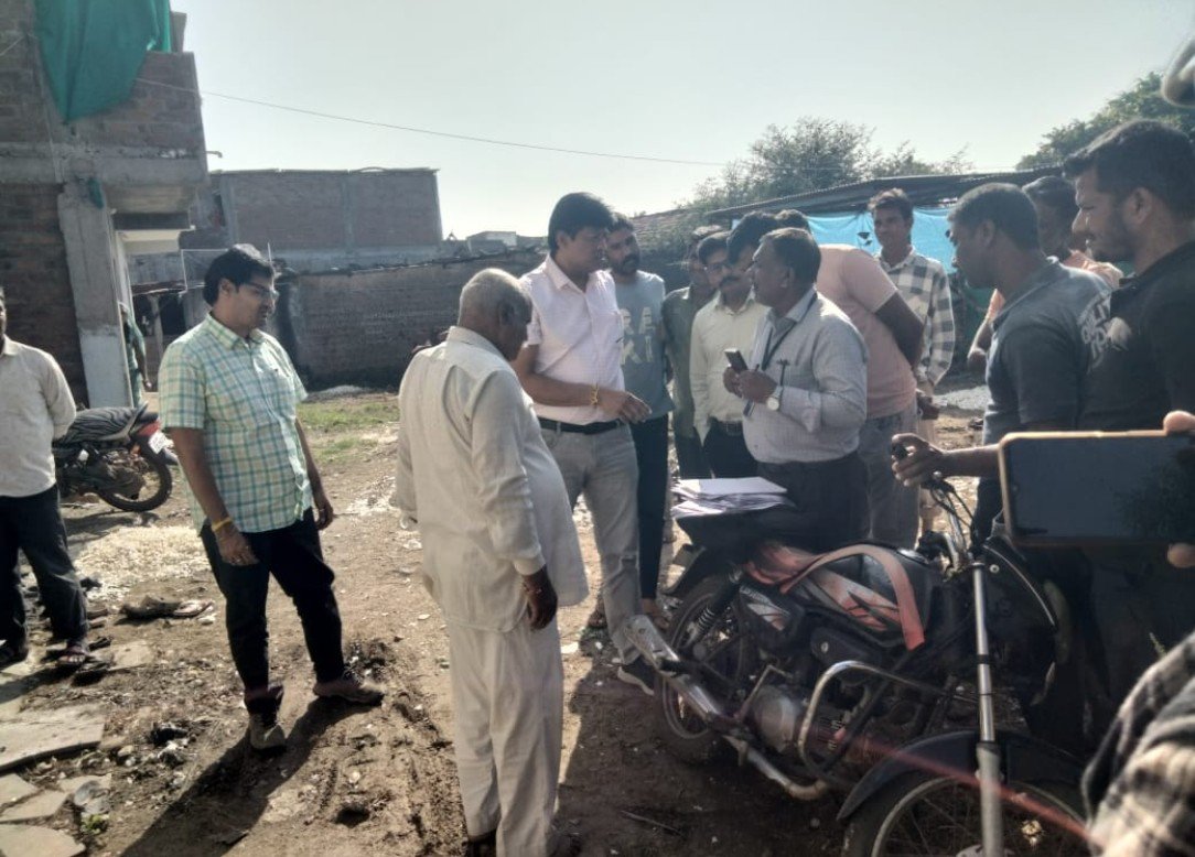 एडीएम ने दलोट में एसआईआर गतिविधियों का किया निरीक्षण