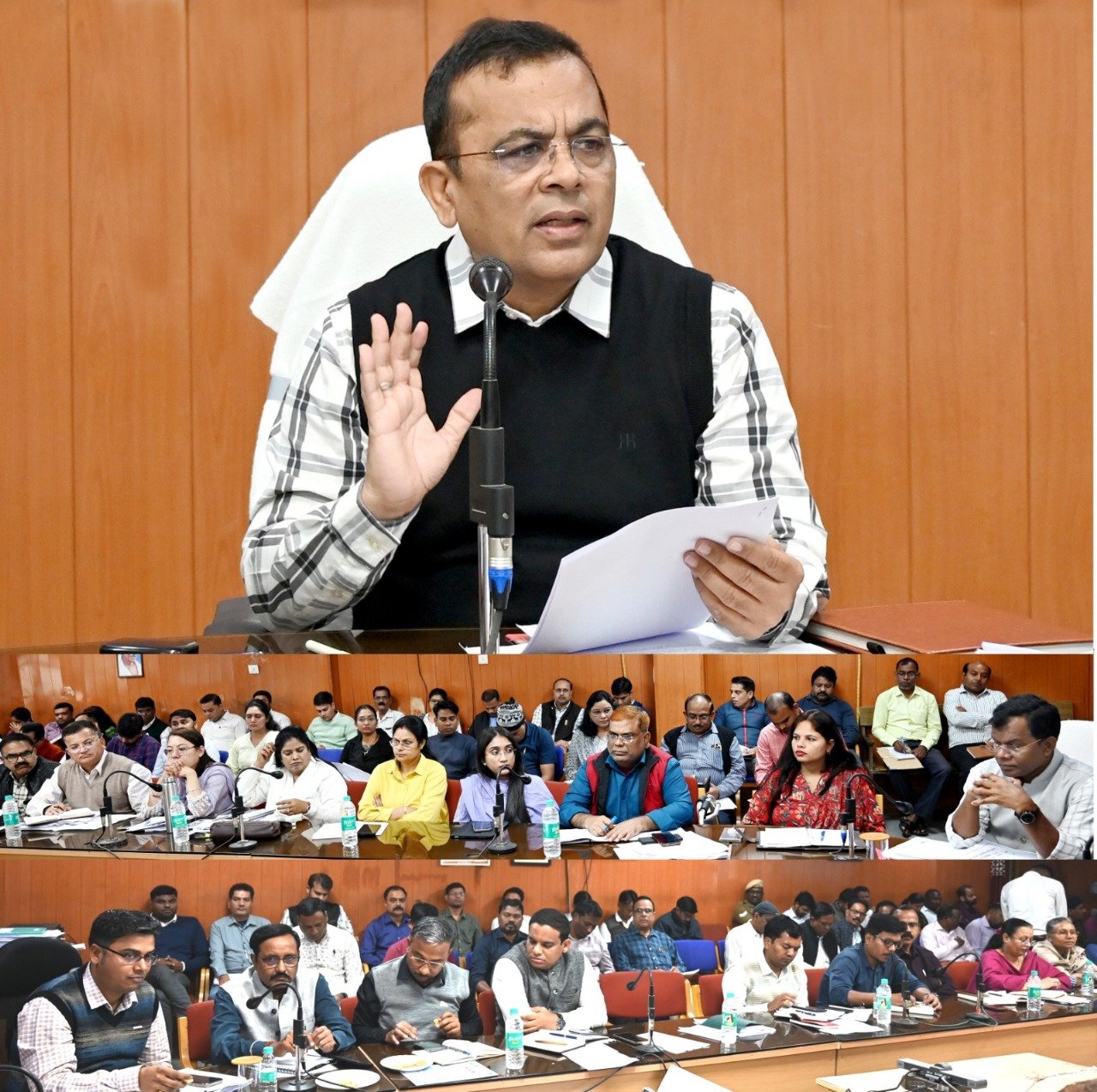 कलेक्टर महोबे ने की साप्ताहिक प्रगति की समीक्षा