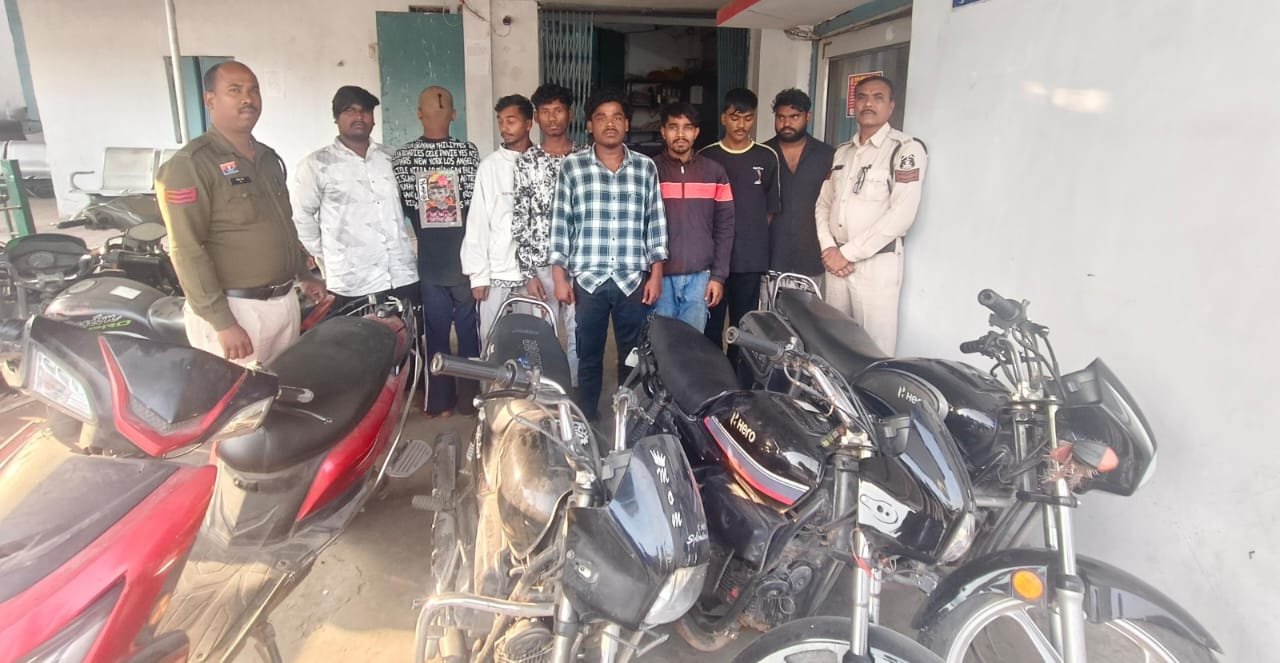 बुधवारी बाजार मारपीट कांड, कोरबा पुलिस ने 8 आरोपियों को दबोचा, बाइक–स्कूटी भी जप्त